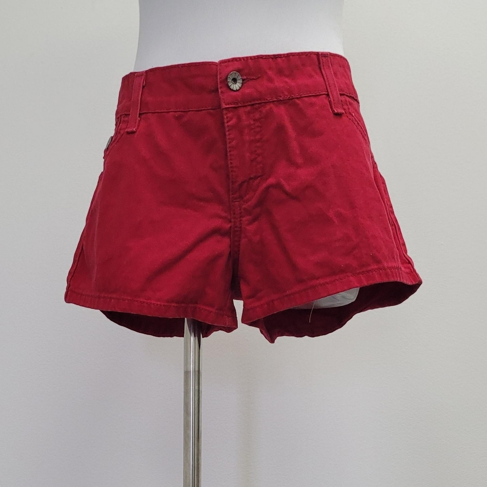 Red short shorts - Picture 2 of 3